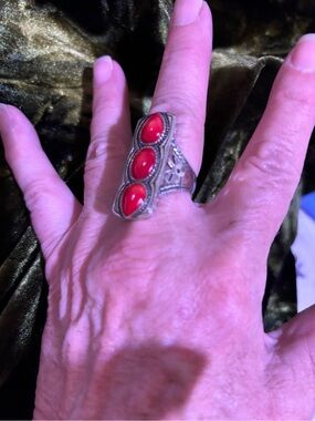Silpada Sterling Silver Ring with Three Red Cabochon Stones in Vertical Row